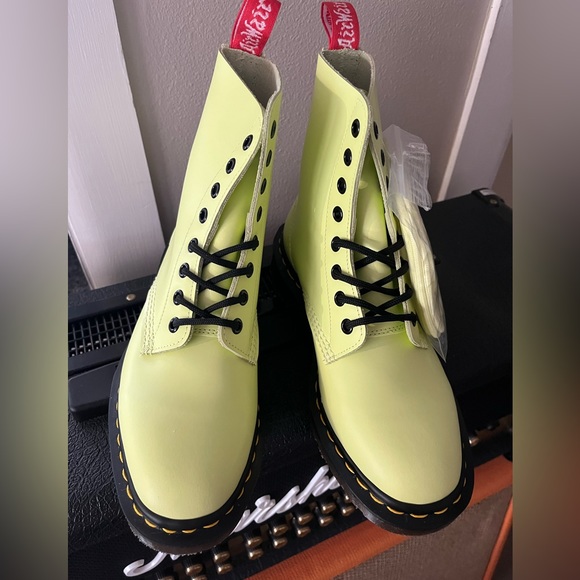 Dr. Martens x UNDERCOVER Jun Takahashi 1460 Boots - Picture 5 of 7